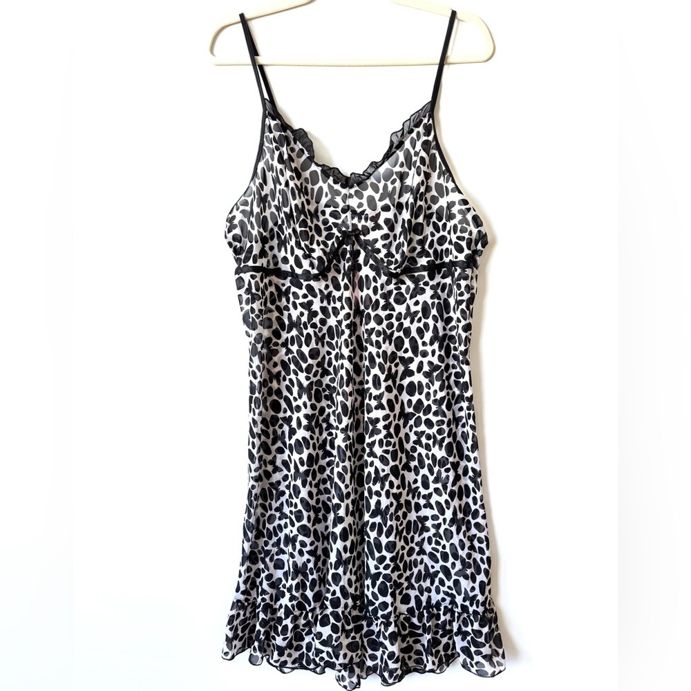 Cacique butterfly negligee nightie NWT
